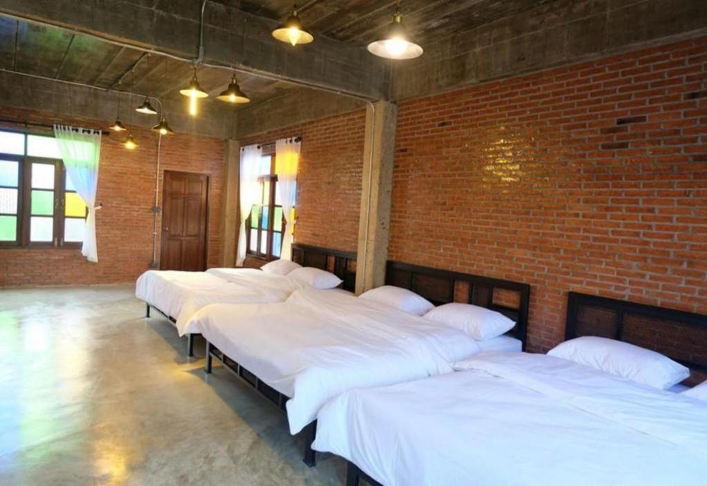 Oyo 1155 Bikers House And Enduro Tours Chiang Mai Hotel Buitenkant foto